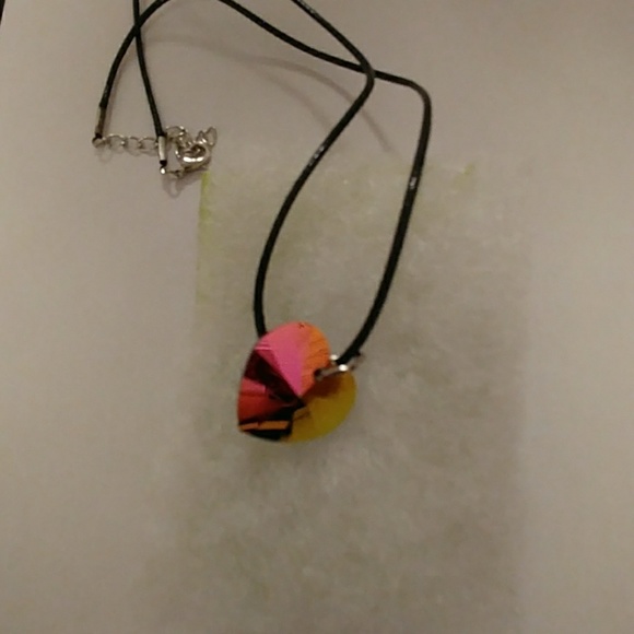 Radiant Green Crystal Heart Necklace - Picture 6 of 8